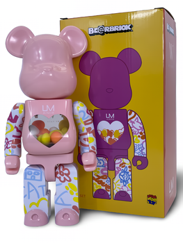 Статуетка Bearbrick x Macau 2021 x UM Junior Pink 400% 28 см Medicom Toy Серце