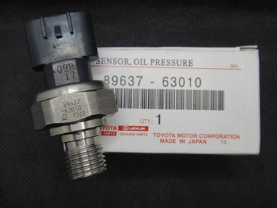 Датчик давления масла КПП Toyota 8963763010