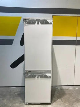 Вбудований холодильник Miele KFN 37432 ID Б/В