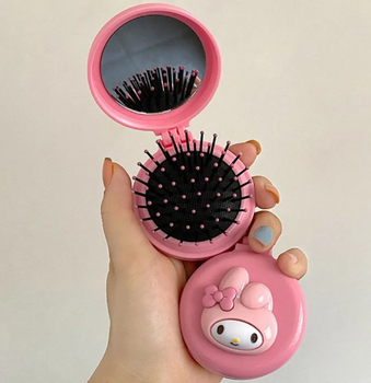 Круглая раскладная расческа с зеркалом Мелоди (Kuromi ) геншен, манги, hello kitty, Санріо Кітті, розовый (AN)32179