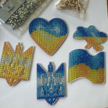 Набір брелків для алмазної мозаїки Color Art Символи України двосторонні 5 шт в наборі