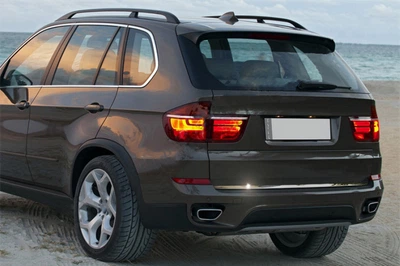 Нержавіюча кромка багажника OmsaLine для BMW X5 E70 (2007-2013)