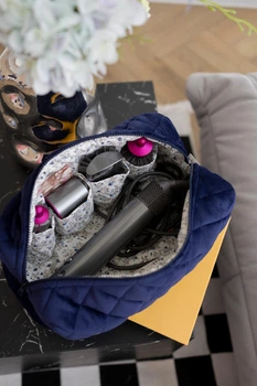 Косметичка MyCream для стайлера Dyson з відділеннями для насадок темно синя з маленькими синіми квітами