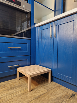 Табурет-подставка деревянная 36х36х18см WoodDecor без покрытия