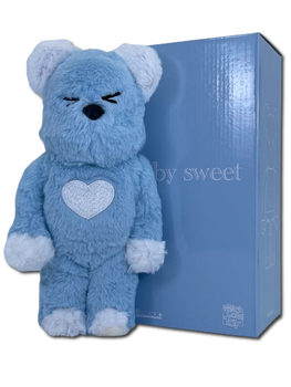 Статуетка Bearbrick x Valmuer Baby Blue 400% 28 см Medicom Toy Синій пухнастик
