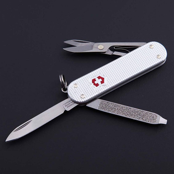 Складаний ніж-брелок VICTORINOX Classic Alox Barelycorn 5 функцій 4 см, нержавіюча сталь X50CrMoV15