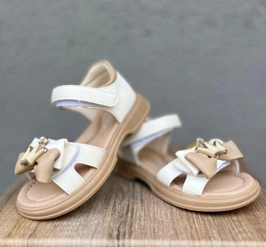 Босоніжки дитячі для дівчинки Clibee Rice/Khaki закрита п'ята 26, бежеві