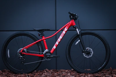 Велосипед Trek 2023 Marlin 5 Gen 2 Radioactive Red XS S