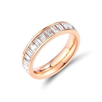 Обручальное кольцо с Swarovski Zirconia 1785818, размер 17