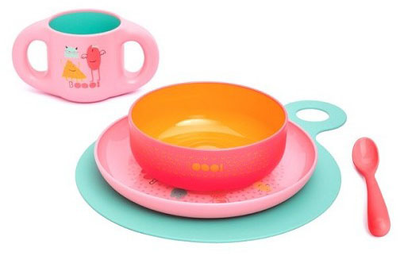 Набір дитячого посуду Suavinex Пласка тарілка + Глибока тарілка + Чашка з ручками + Ергономічна ложка + Нековзкий килимок Рожевий (8426420005678)