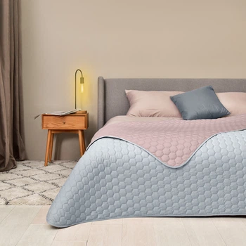 Покрывало на кровать Silhouette 220x240 двухстороннее, антиаллергенное волоконо (8-35590*001)