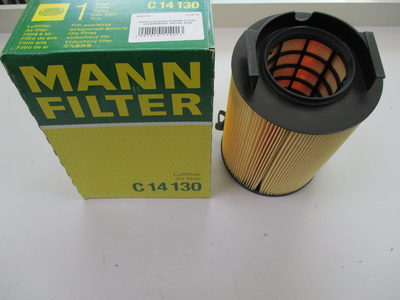 Фільтр повітряний AK370 MANN-FILTER C14 130 VOLKSWAGEN CADDY, SKODA, AUDI