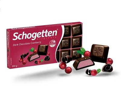 Шоколад Schogetten черный с клюквой 100 г