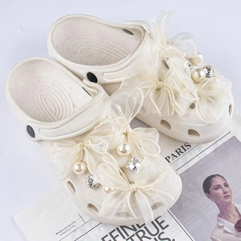 Набір Jibbitz Джибітсів на Crocs шовкові банти, стрази та перли бежеві 18 шт (JB8093)