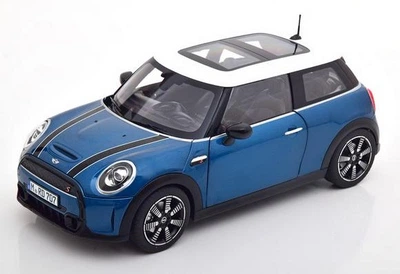 Модель автомобіля MINI Cooper S (F56) Island Blue, Scale 1:18