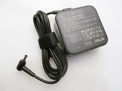 Блок живлення Asus 19V 65W, 3.42 A, роз'єм 4.5/3.0 (pin inside) квадратний під кабель