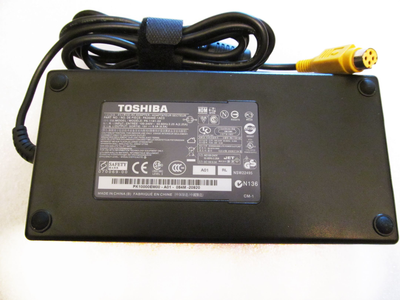 Блок живлення Toshiba 180W PA3546E-1AC3 19V, 9.5 A, роз'єм round 4-holes [3-pin]