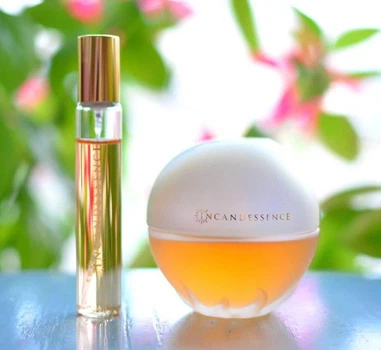 Женский парфюмерно-косметический набор Avon Incandessence из 2-х единиц 50 мл+ 10 мл (эйвон инкандесенс)