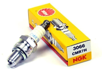 Свеча зажигания NGK 3066 (CMR7H)
