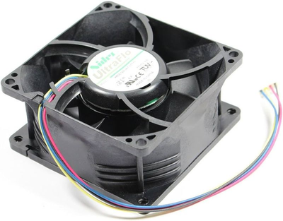 Вентилятор для корпуса Nidec UltraFlo H80E12БУA7-07T11, 80х80х38мм (12v 1.6a 4pin) Б/У