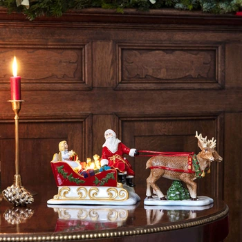 Статуетка Санта у санчатах Villeroy & Boch Christmas Toys Memory 36х14х17 см (1483276644)