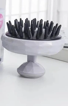 Массажная щетка для мытья головы Черно серая