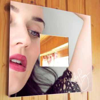 Зеркало "Певица Кэти Перри. Katy Perry" подарок для фанатов поп музыки, музыкантов, декор интерьера в спальню, клуб, кафе
