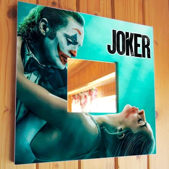 Декоративное зеркало "Фильм Джокер. Joker" подарок для фанатов кино и комиксов DC Comics, украшение интерьера