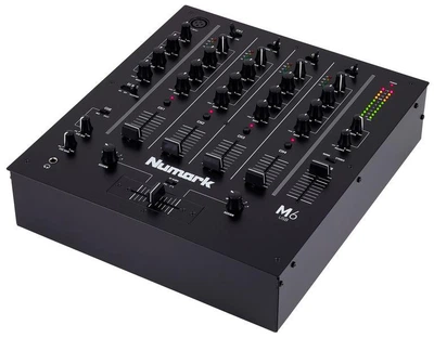 DJ микшер NUMARK M6 USB