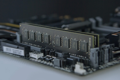 Модуль пам'яті DDR4 4GB/2133 Team Elite 10267