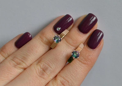 Серебряные серьги Silverstyle с пластинами из золота 045с, цвет камня мистик
