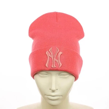 Молодежная однотонная шапка бини с вышивкой Нью Йорк (New York) (One-size) Коралловый