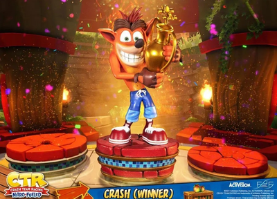 Figurka First 4 Figures Crash Team Racing Nitro-Fueled: Crash Winner (5060316623145)