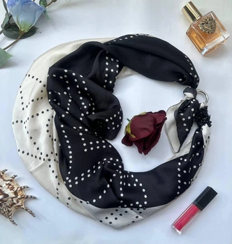 Дизайнерська хустка "Зоряні хмари" від бренда My Scarf, подарунок жінці, прикрашений натуральним каменем агат