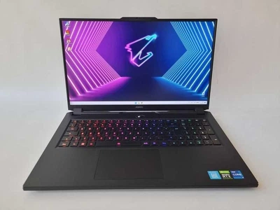 Ноутбук Gigabyte Aorus 17H I7 13700H RAM 16GB SSD 1TB RTX 4080 Б/В