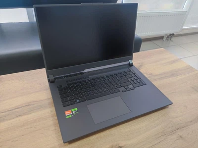 Ноутбук ASUS ROG Strix G17 G713PI QHD RTX 4070/R9 7945HX/32GB/1TB WIn. 11 (Вітринний)Б/В