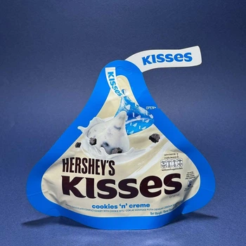 Шоколадные конфеты Hershey's Kisses Cookies 'n' Creme 82 г