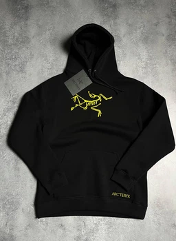 Худи унисекс с рисунком желтого логотипа Arcteryx размер M черного цвета