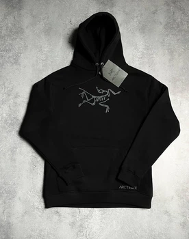 Худи унисекс с рисунком маленького логотипа Arcteryx размер M черного цвета
