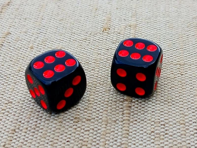 Игральные кубики для покера,d 16мм,акриловые.