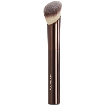 Кисточка для макияжа Hourglass Ambient Soft Glow Foundation Brush (12136374)