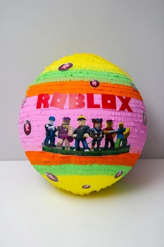 Піньята ROBLOX рожева кругла 45 см
