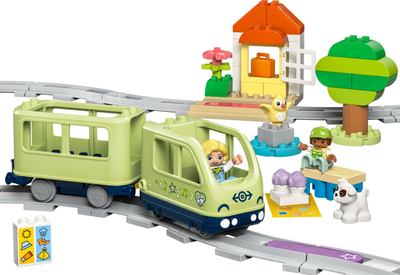 Zestaw klocków LEGO DUPLO Town Przygoda z interaktywnym pociągiem 57 elementow (10427)