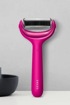 Электронный роллер для лица и тела с микроиглами GESKE MicroNeedle Face&Body Roller 8в1 magenta