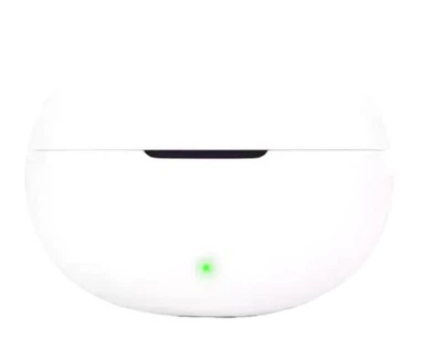 Силиконовый чехол Nik с карабином для Realme Buds Air 6 / белый