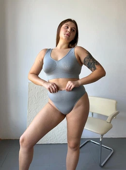 Комплект бесшовного белья plus size XL Серый