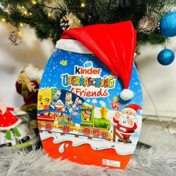 Новорічний адвент календар із солодощами Kinder Advent у шапці 370 г
