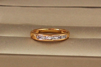 Кольцо Xuping Jewelry дорожка прямоугольные камни р 13 золотистое
