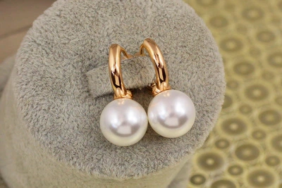 Серьги Xuping Jewelry страйт колечко с жемчугом 12 мм 2,5 см золотистые