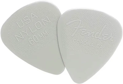 Набор медиаторов Fender 351 Shape Nylon Picks 0.60 12 Pack Gray